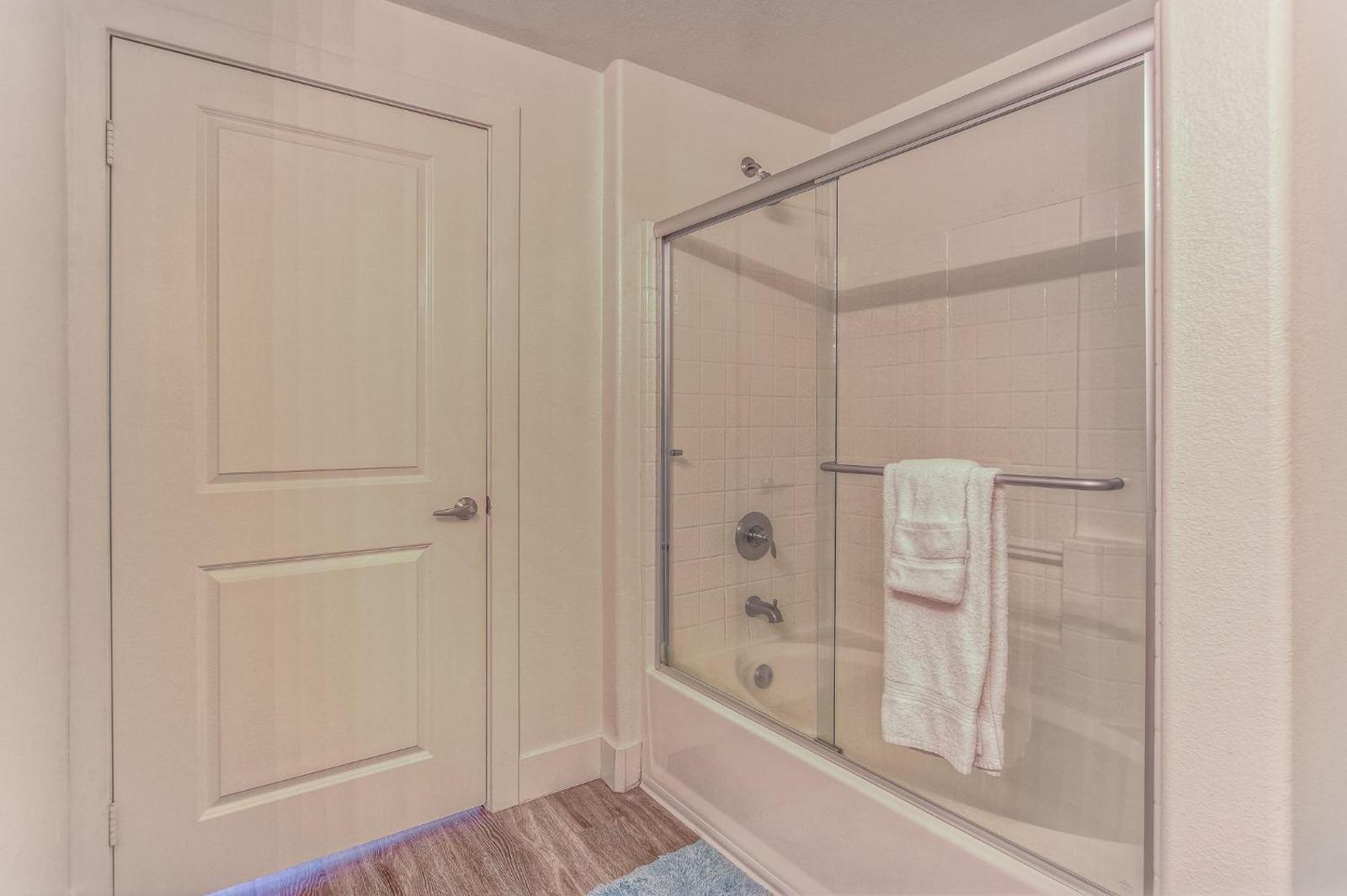 Glendon Westwood 5103 One Bedroom Main image 1