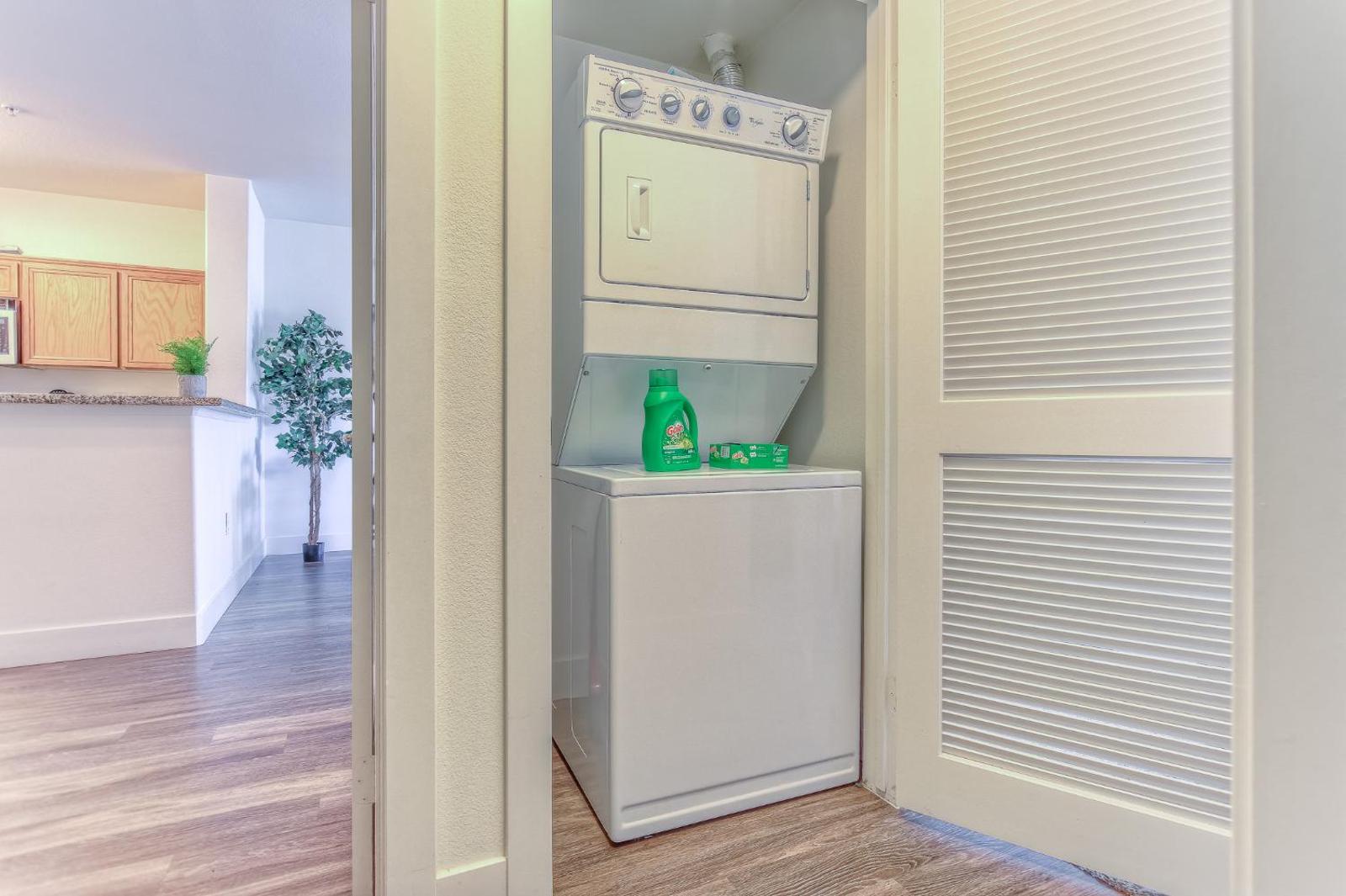 Glendon Westwood 5103 One Bedroom Main image 2